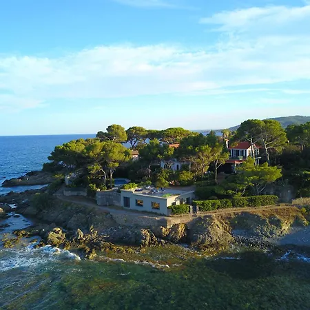 Exception Maison Pieds Dans L'eau Fréjus