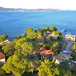 Exception Maison Pieds Dans L'eau Fréjus