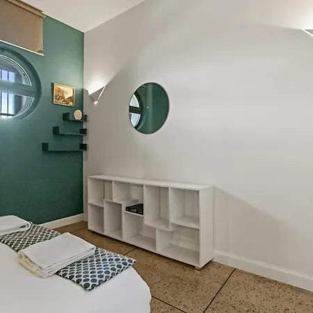 Exception Maison Pieds Dans L'eau * Fréjus