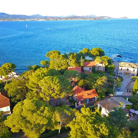 Exception Maison Pieds Dans L'eau Casa de Férias